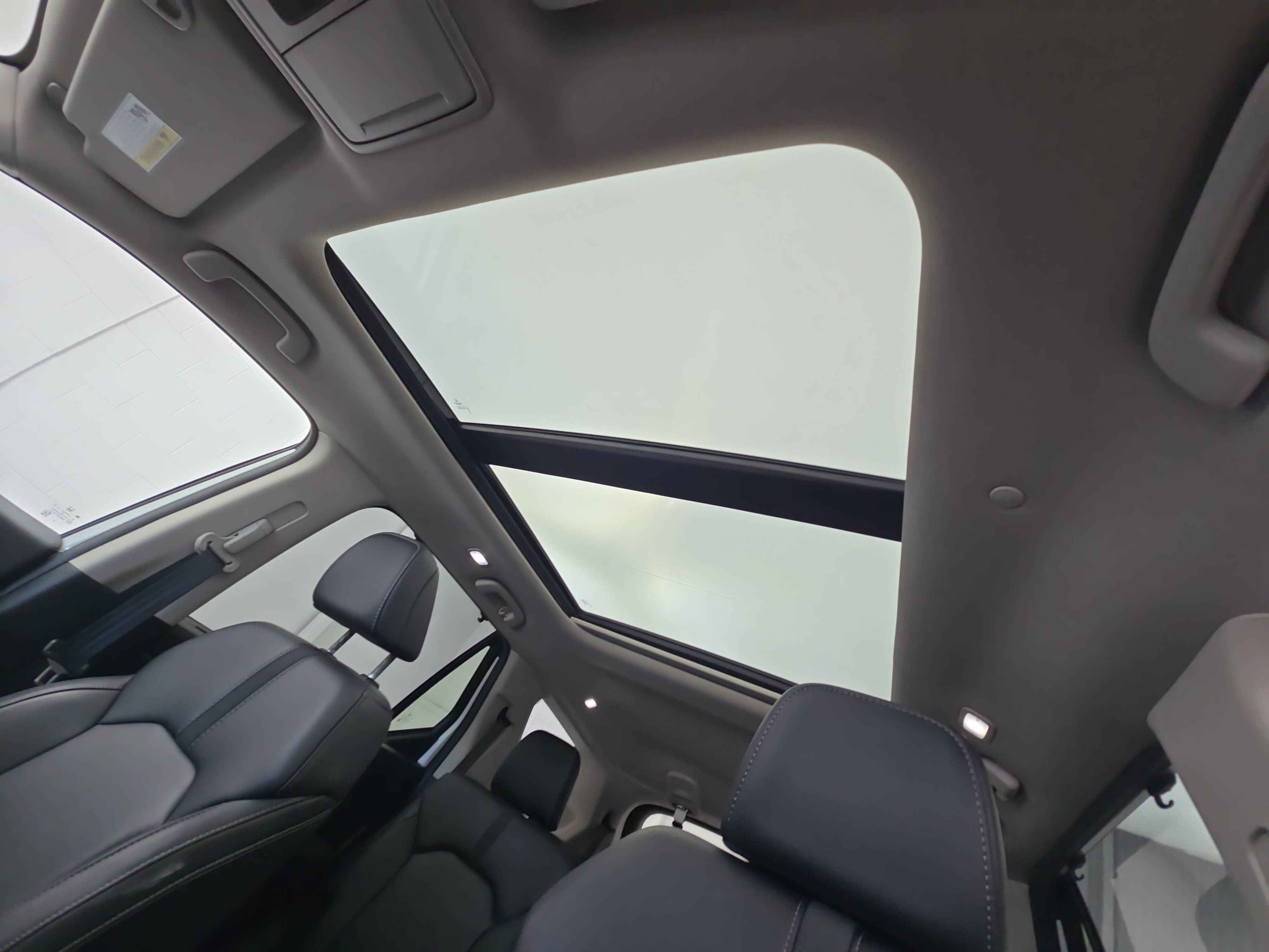 Certified 2024 Honda Pilot Touring image 31