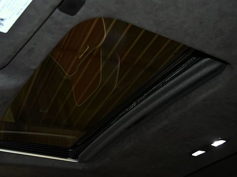 Used 2024 GMC Sierra 3500 Denali Ultimate image 29