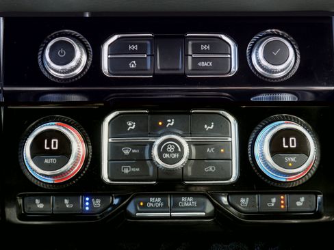 Certified 2022 GMC Yukon Denali w/ Max Trailering Package AWD/4WD image 26