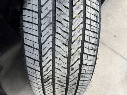 Certified 2023 Chevrolet Traverse LT image 40