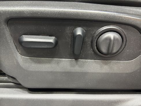 Certified 2021 GMC Sierra 1500 AT4 w/ AT4 Preferred Package image 19