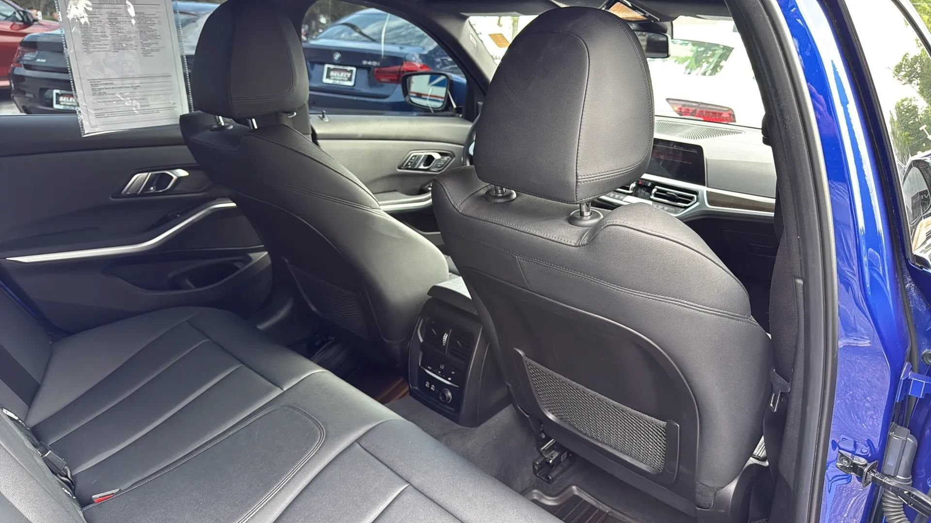 Used 2020 BMW 330i Sedan w/ M Sport Package RWD image 24