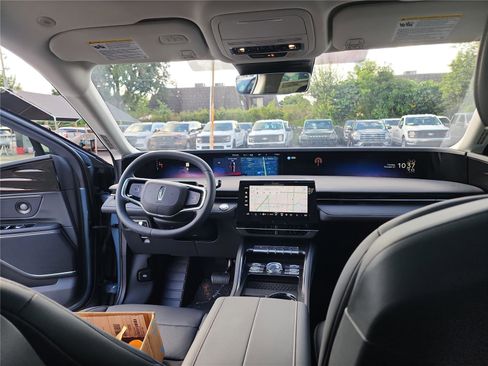 New 2026 Lincoln Nautilus Premier w/ Equipment Group 102A image 24