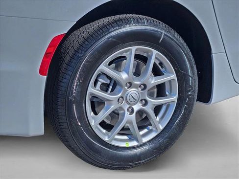 New 2026 Chrysler Voyager LX image 10