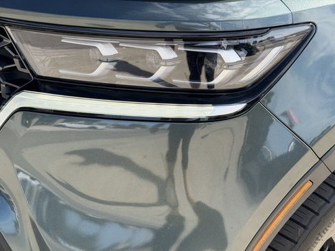 Certified 2023 Kia Sorento SX Prestige image 9