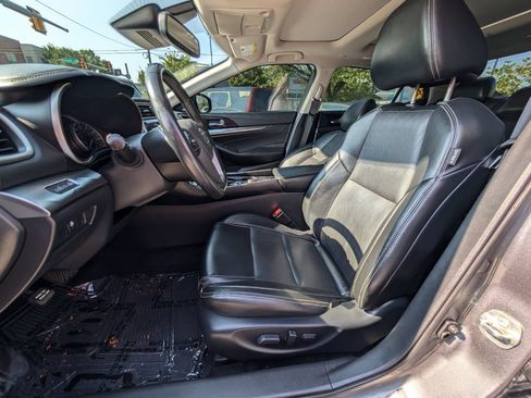 Used 2020 Nissan Maxima 3.5 SL w/ Floor Mat Group FWD image 15