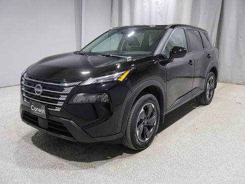 Used 2025 Nissan Rogue SV AWD/4WD image 5