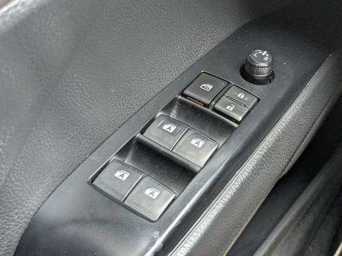 Used 2019 Toyota Camry SE FWD image 24