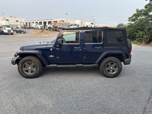 Used 2013 Jeep Wrangler Unlimited Sport AWD/4WD image 2