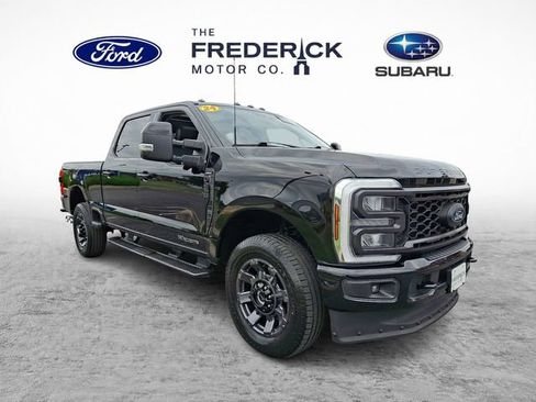 Used 2024 Ford F250 Lariat w/ Sport Appearance Package AWD/4WD image 3