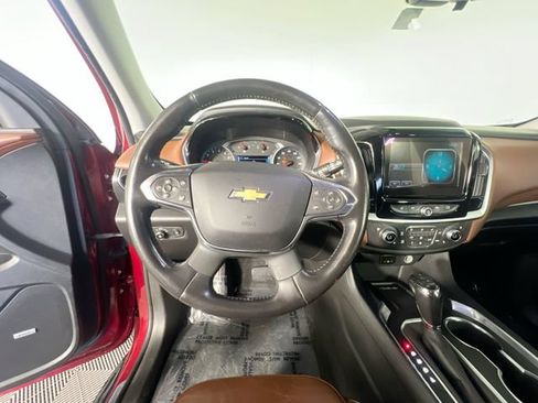 Used 2019 Chevrolet Traverse High Country AWD/4WD image 14
