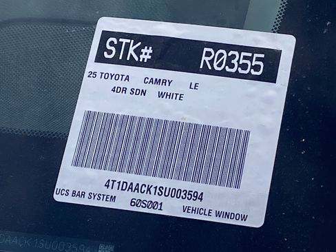 Certified 2025 Toyota Camry LE image 31