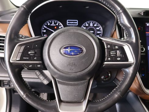 Used 2021 Subaru Outback Touring XT AWD/4WD image 3