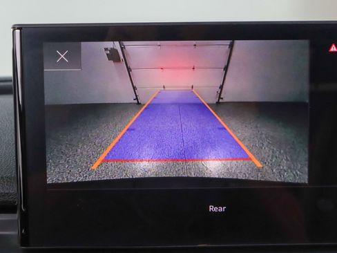 Used 2023 Audi Q5 2.0T Premium w/ Convenience Package image 17