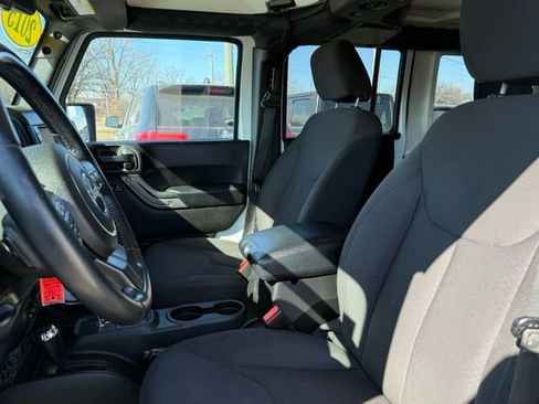 Used 2015 Jeep Wrangler Unlimited Sport w/ Quick Order Package 24S image 13