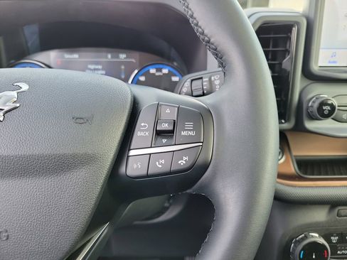 Certified 2024 Ford Bronco Sport Outer Banks w/ Tech Package image 24