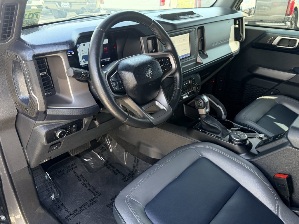 Used 2023 Ford Bronco Outer Banks AWD/4WD image 16