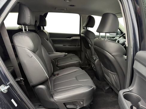 Used 2024 Hyundai Palisade SEL FWD image 17