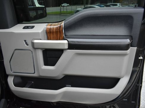 Used 2018 Ford F150 Lariat AWD/4WD image 37