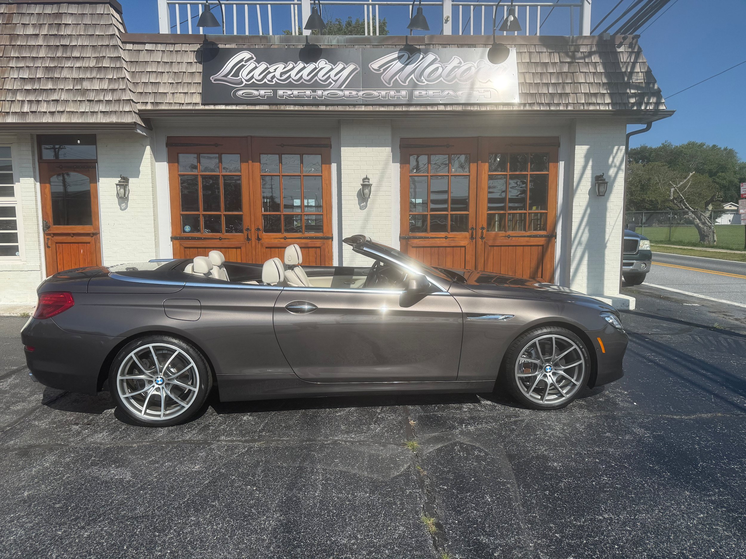Used 2015 BMW 650i Convertible RWD image 1
