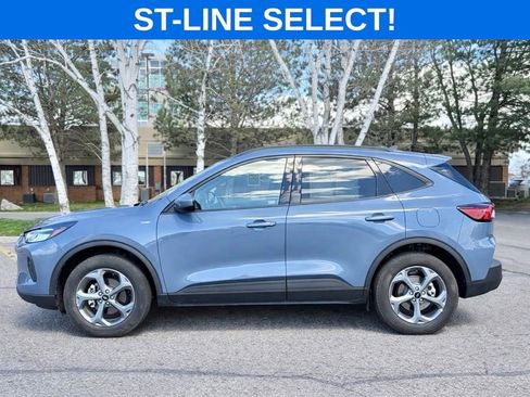 Used 2025 Ford Escape ST-Line Select AWD/4WD image 4