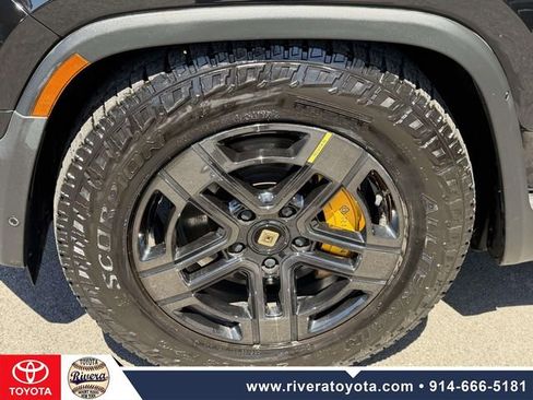 Used 2023 Rivian R1T Adventure AWD/4WD image 8