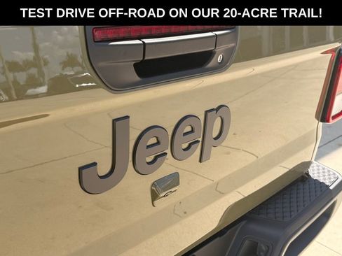 New 2026 Jeep Gladiator Sport image 33