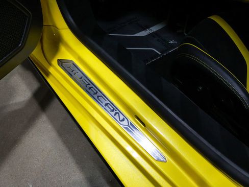 Used 2022 Lamborghini Huracan STO image 45