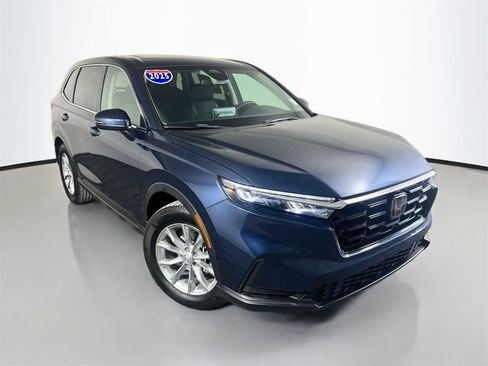 Used 2025 Honda CR-V EX image 2