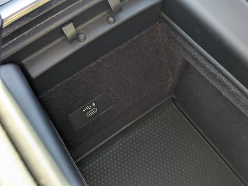 Used 2020 BMW X7 xDrive40i w/ Cold Weather Package image 23