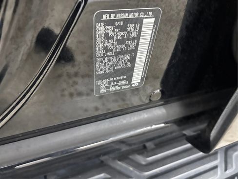 Used 2019 INFINITI QX80 Luxe AWD/4WD image 30