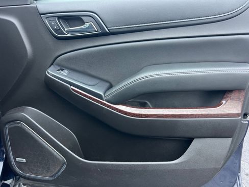 Used 2017 GMC Yukon XL SLT w/ Open Road Package image 22