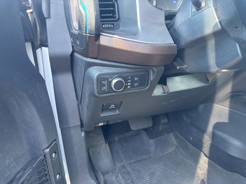 Used 2021 Ford Bronco Outer Banks image 9