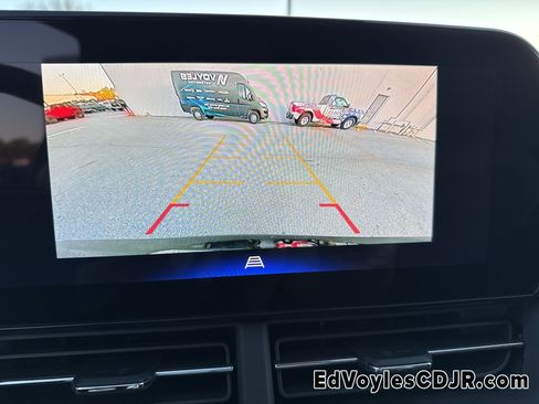 Used 2025 Chevrolet Trax ACTIV image 35