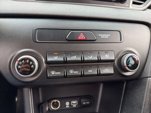 Used 2019 Kia Sportage LX FWD image 16