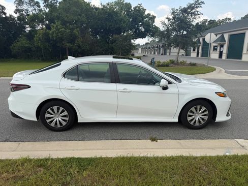 Used 2021 Toyota Camry LE w/ Cold Weather Package FWD image 8