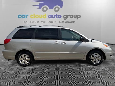 Used 2009 Toyota Sienna LE FWD image 6