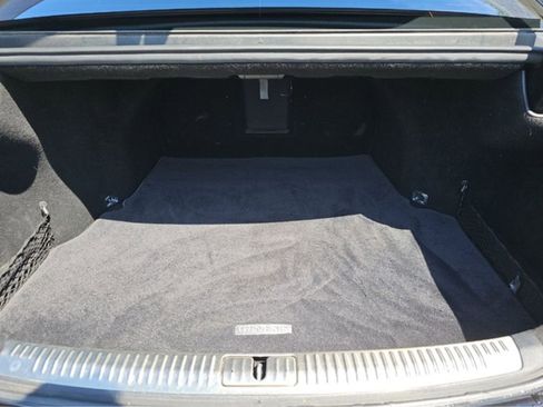 Used 2018 Genesis G90 5.0 Ultimate RWD image 11