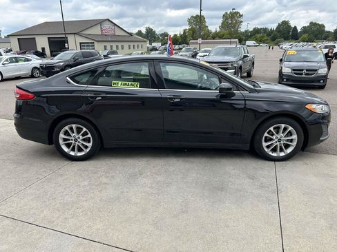 Used 2020 Ford Fusion SE FWD image 4