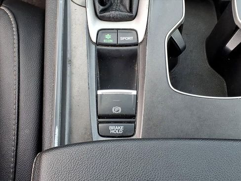 Used 2019 Honda Accord Sport image 14