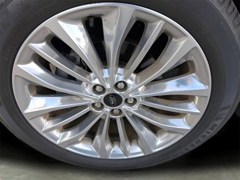 Used 2020 Ford Edge Titanium w/ Equipment Group 301A image 15