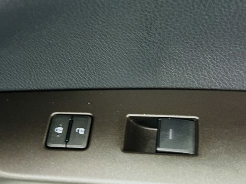 Used 2023 Toyota Camry LE image 28