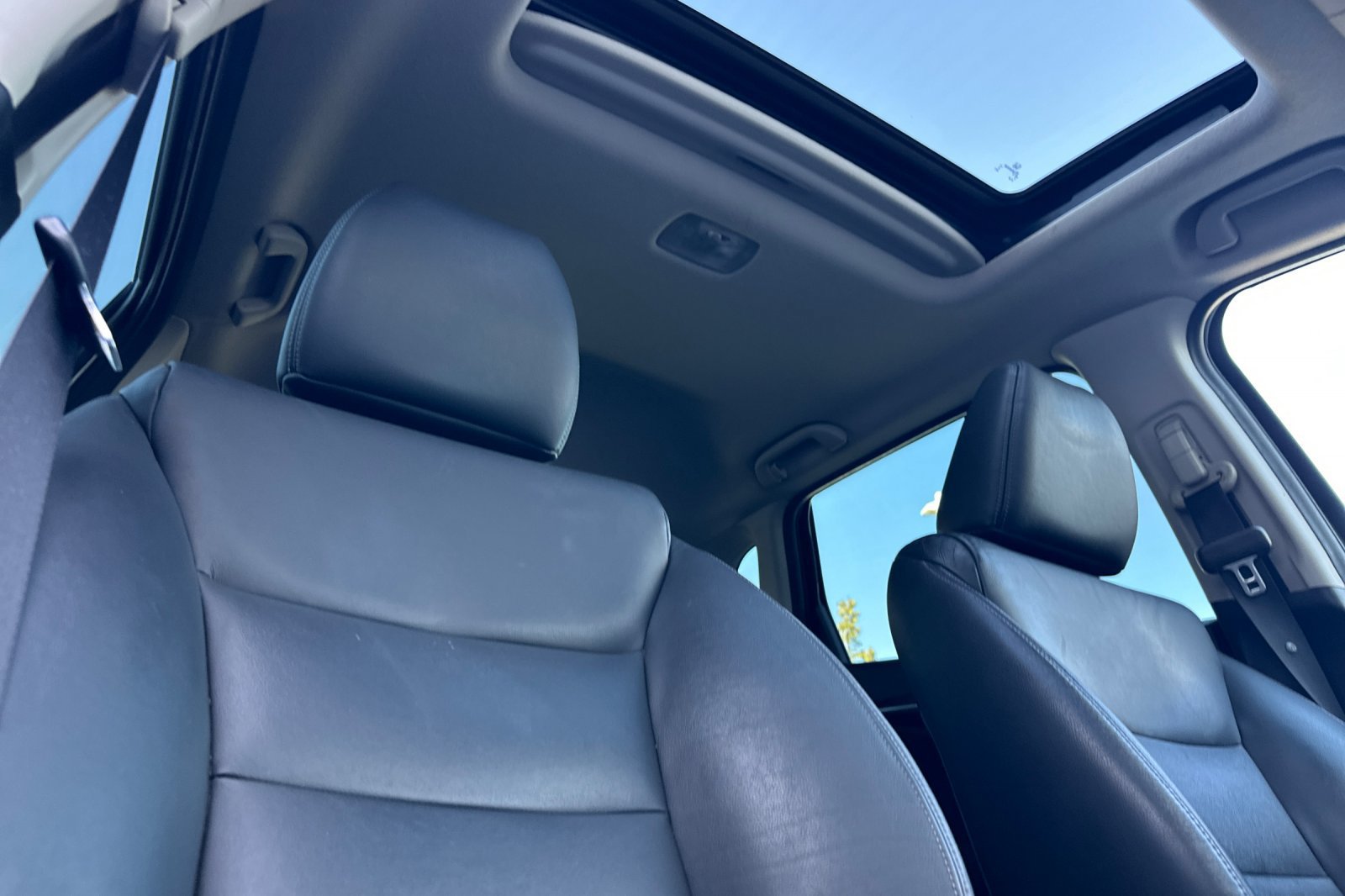 Used 2015 Honda Fit EX image 17