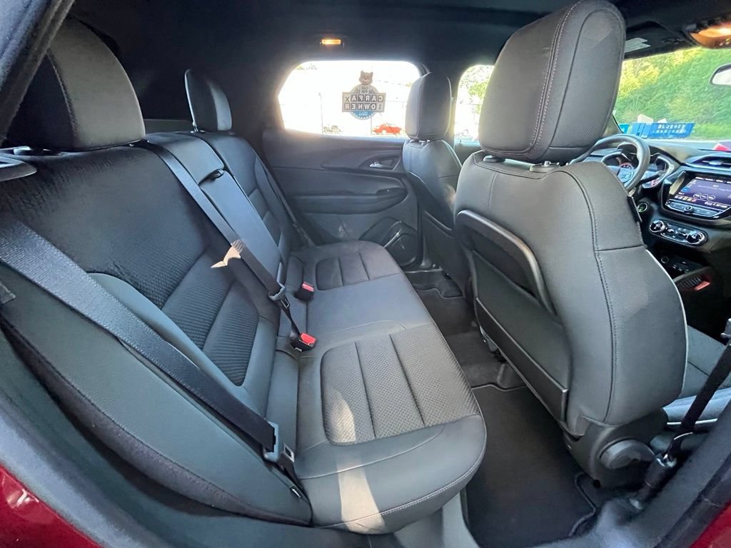 Certified 2023 Chevrolet TrailBlazer RS w/ Sun and Liftgate Package AWD/4WD image 16