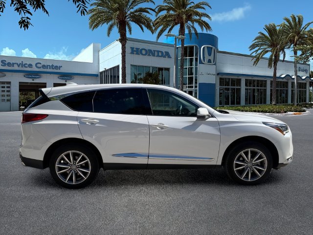 Used 2023 Acura RDX w/ Technology Package FWD image 6