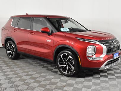 Used 2025 Mitsubishi Outlander SE