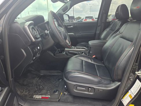 Used 2020 Toyota Tacoma TRD Pro image 9