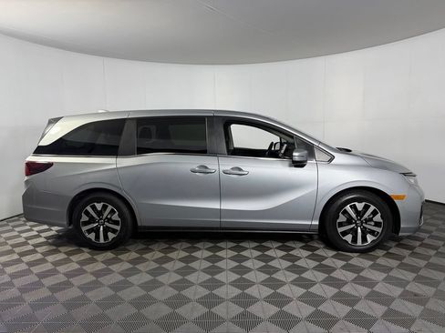 Used 2025 Honda Odyssey EX-L image 5