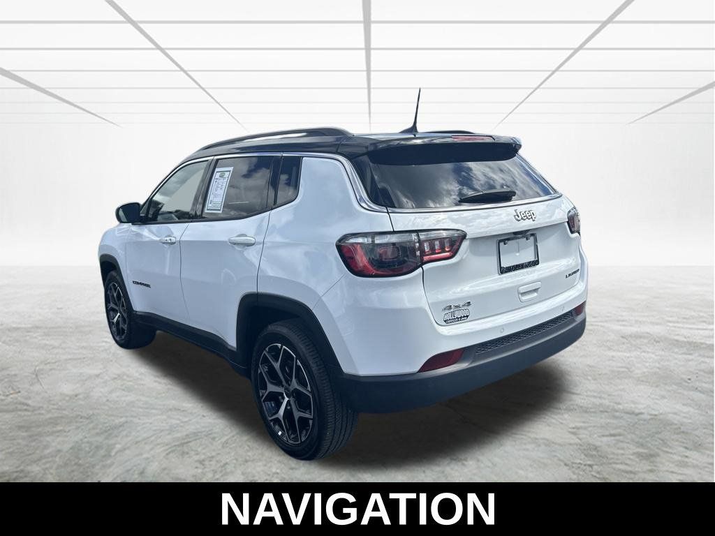 Used 2025 Jeep Compass Limited AWD/4WD image 7