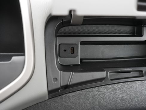 Used 2013 Chevrolet Sonic LT FWD image 33